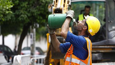 UGT no firma el Calendario Laboral de la Construcción de 2025 por no recoger ninguna medida para la implantación de la Jornada Intensiva en el sector